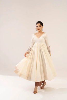 Safed Noor Ivory Anarkali Set
