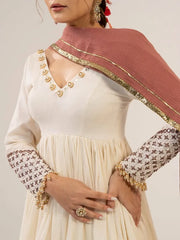 Safed Noor Ivory Anarkali Set